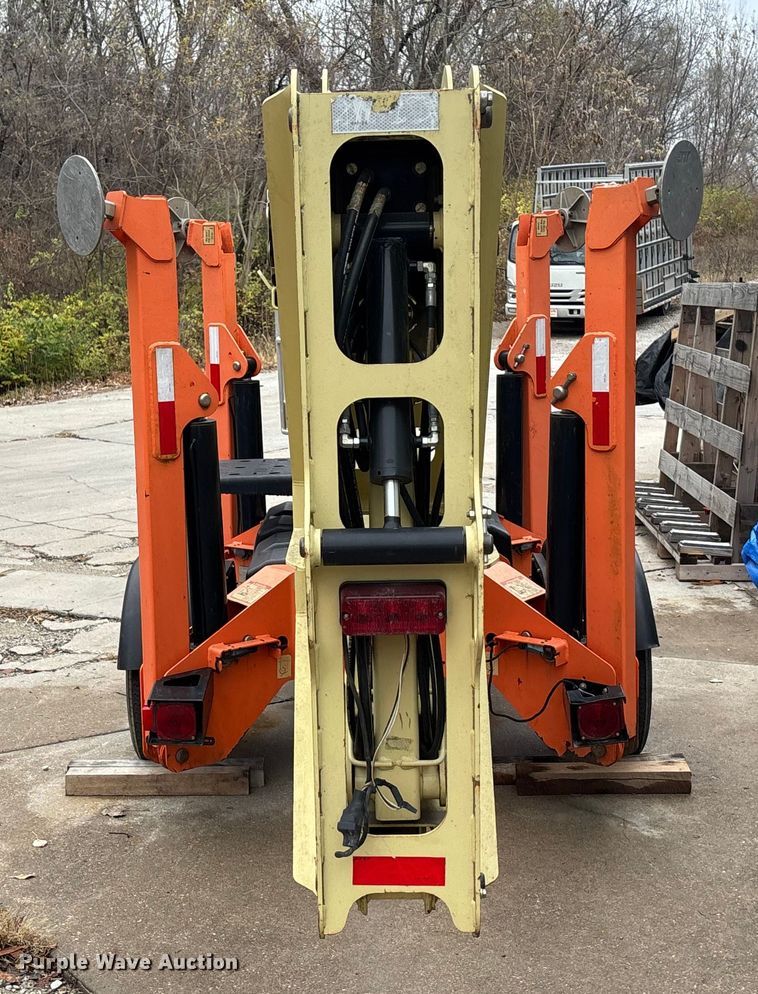 image for item DK0184 2012 JLG T500J boom lift