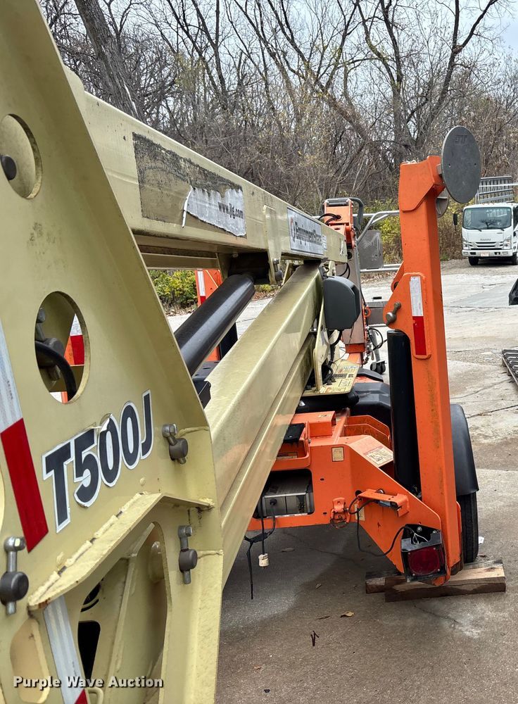 image for item DK0184 2012 JLG T500J boom lift