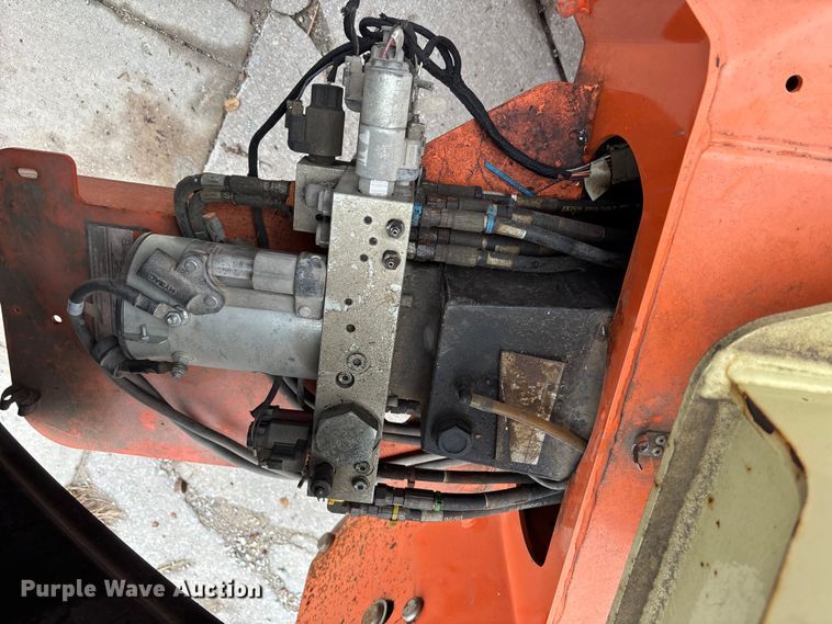 image for item DK0184 2012 JLG T500J boom lift