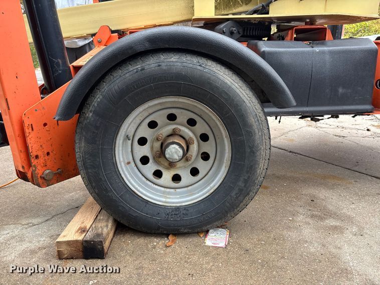 image for item DK0184 2012 JLG T500J boom lift