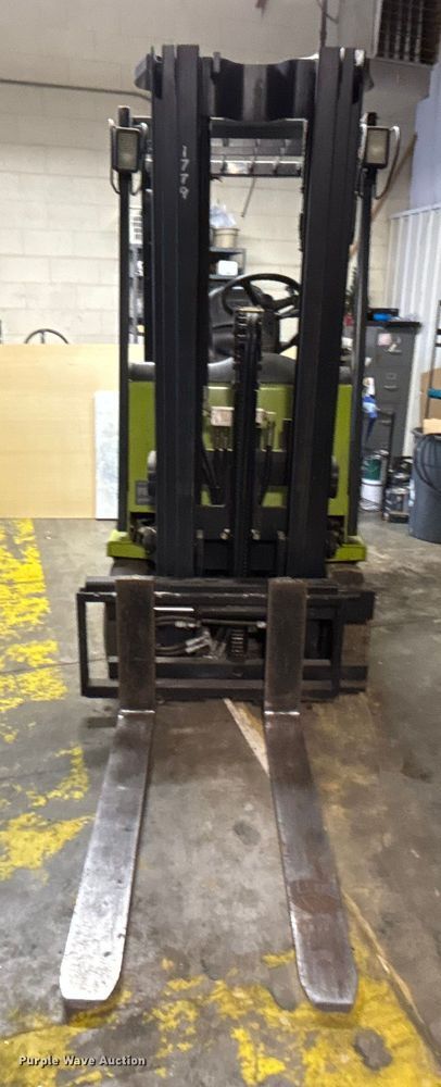 image for item DK0188 Clark TMG15S forklift