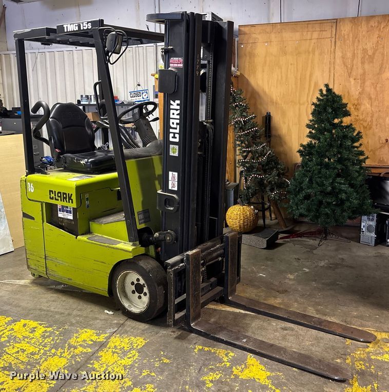 image for item DK0188 Clark TMG15S forklift