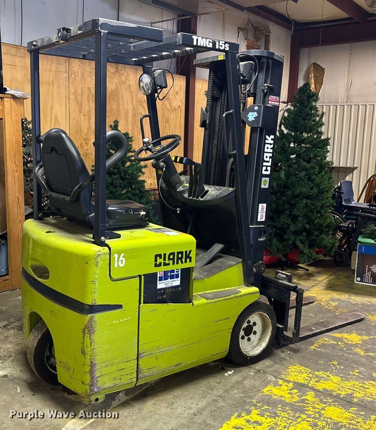 image for item DK0188 Clark TMG15S forklift