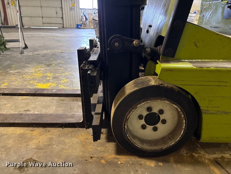 image for item DK0188 Clark TMG15S forklift