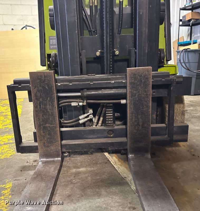 image for item DK0188 Clark TMG15S forklift