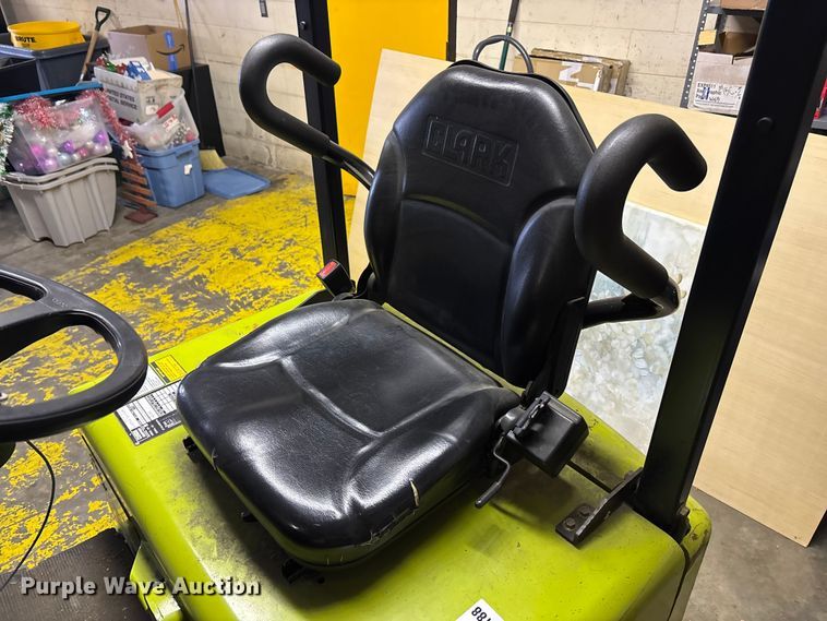 image for item DK0188 Clark TMG15S forklift