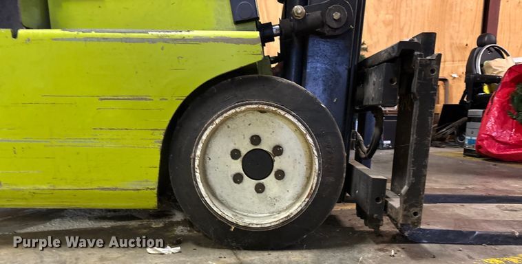 image for item DK0188 Clark TMG15S forklift