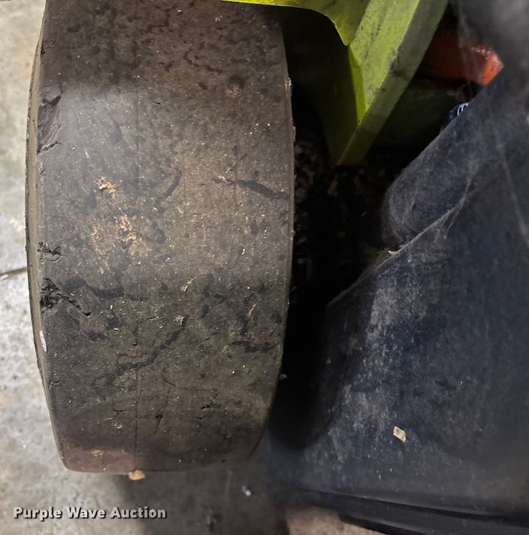 image for item DK0188 Clark TMG15S forklift