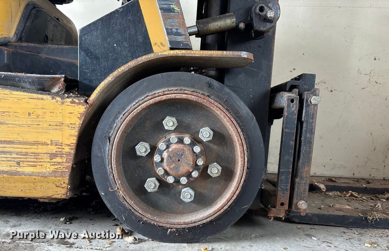 image for item DK0189 Caterpillar GC25K forklift