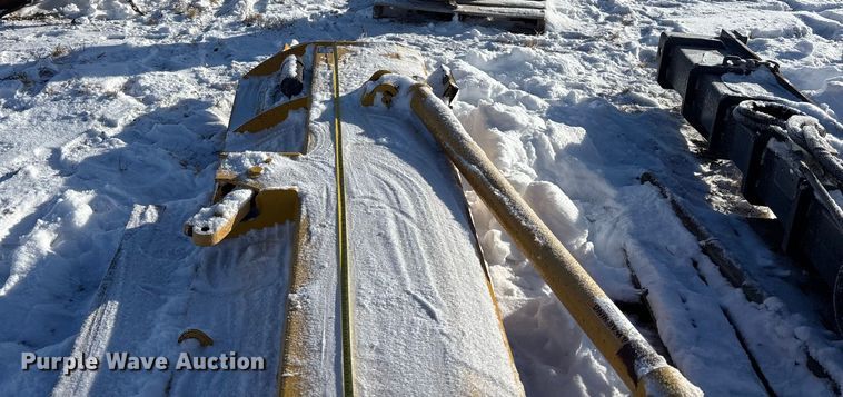 image for item DK0190 Henke wing plow