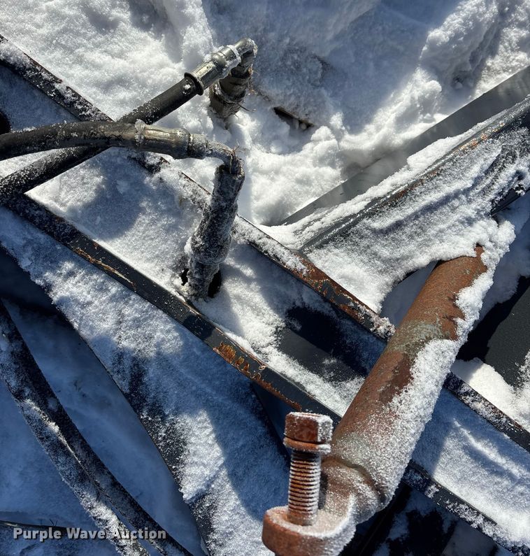 image for item DK0190 Henke wing plow