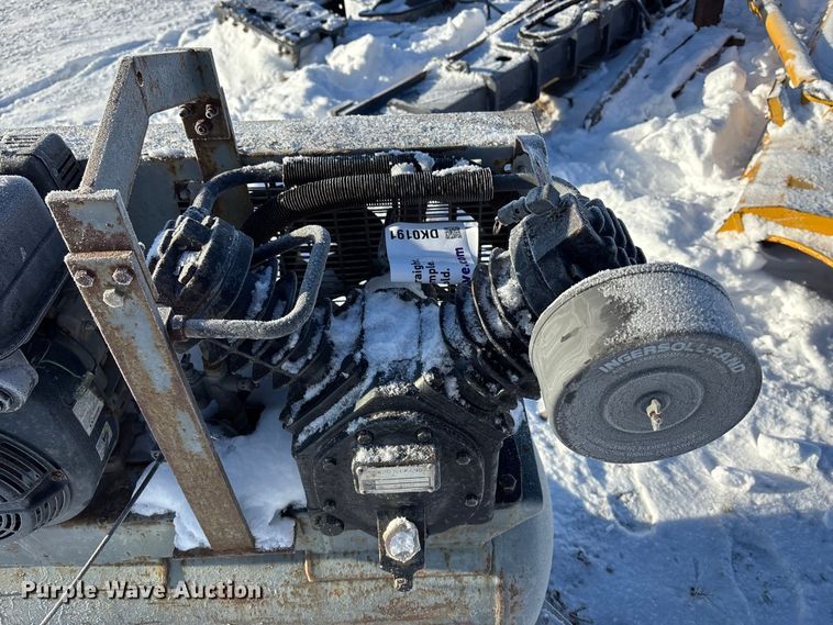 image for item DK0191 Ingersoll Rand 2475 air compressor