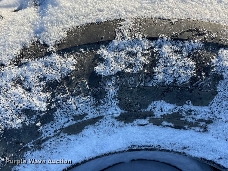 image for item DK0195 (9) 14R24 tires