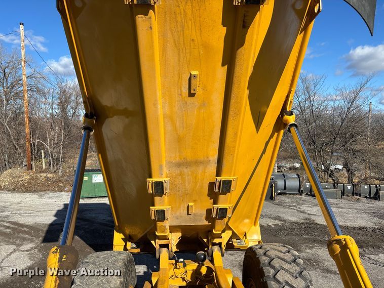 image for item DK0197 1998 Volvo A25C 6x6 articulated haul truck