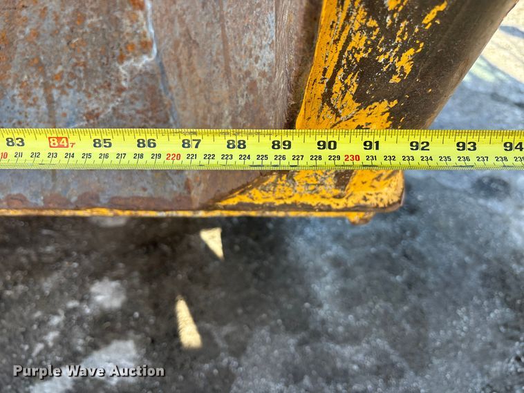 image for item DK0197 1998 Volvo A25C 6x6 articulated haul truck