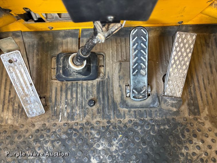 image for item DK0197 1998 Volvo A25C 6x6 articulated haul truck