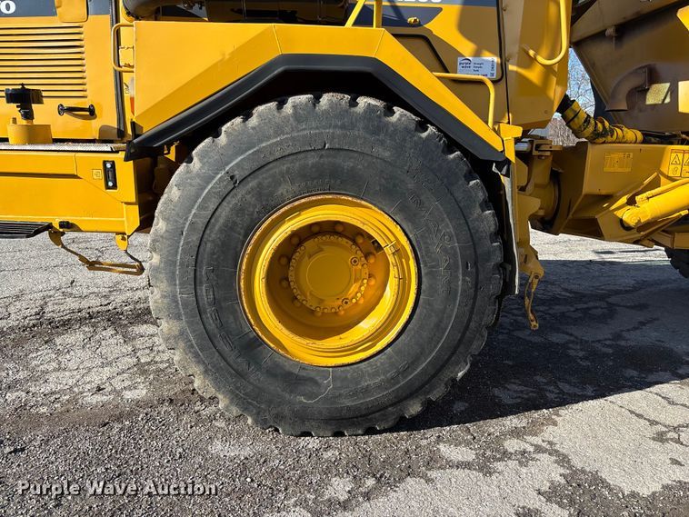 image for item DK0197 1998 Volvo A25C 6x6 articulated haul truck