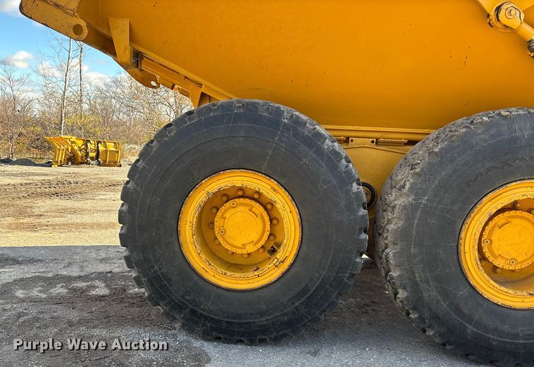 image for item DK0197 1998 Volvo A25C 6x6 articulated haul truck