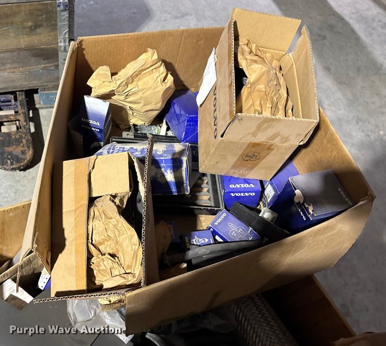 image for item DK0197 1998 Volvo A25C 6x6 articulated haul truck