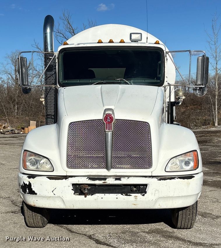 image for item DK0198 2009 Kenworth T370 water truck