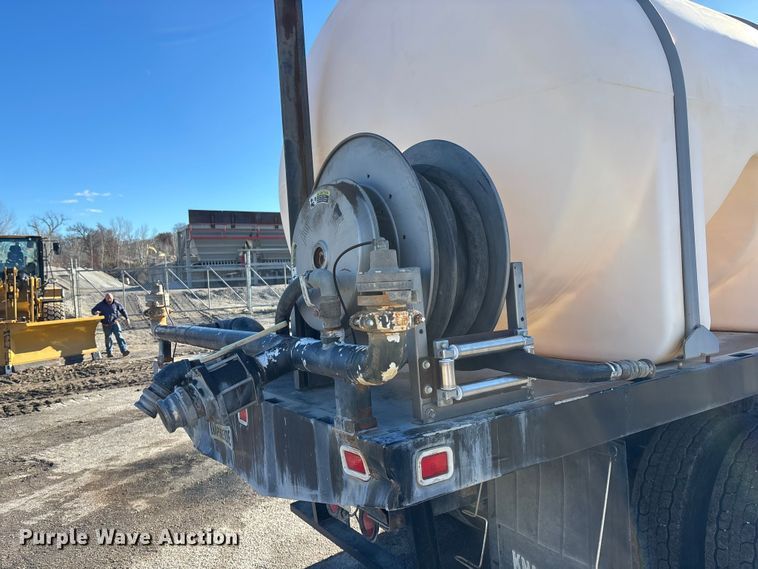 image for item DK0198 2009 Kenworth T370 water truck