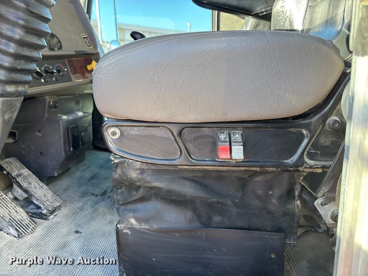 image for item DK0198 2009 Kenworth T370 water truck