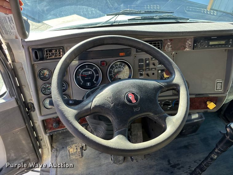 image for item DK0198 2009 Kenworth T370 water truck