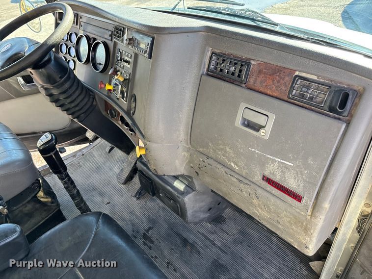 image for item DK0198 2009 Kenworth T370 water truck