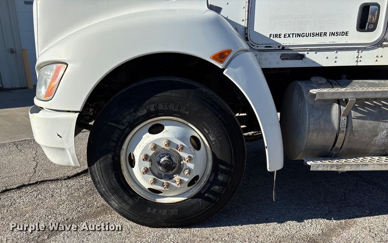 image for item DK0198 2009 Kenworth T370 water truck