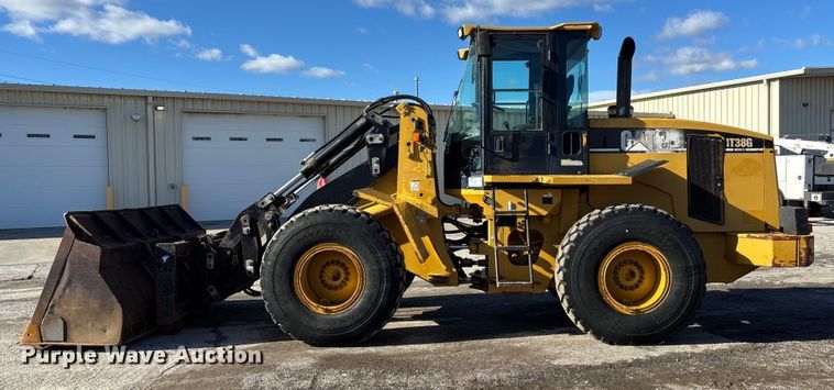 image for item DK0201 2004 Caterpillar IT38G wheel loader