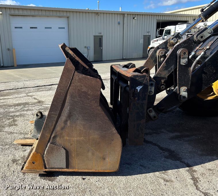 image for item DK0201 2004 Caterpillar IT38G wheel loader