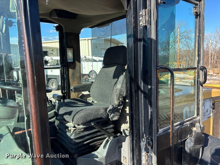 image for item DK0201 2004 Caterpillar IT38G wheel loader