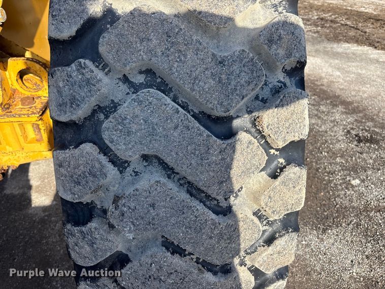 image for item DK0201 2004 Caterpillar IT38G wheel loader