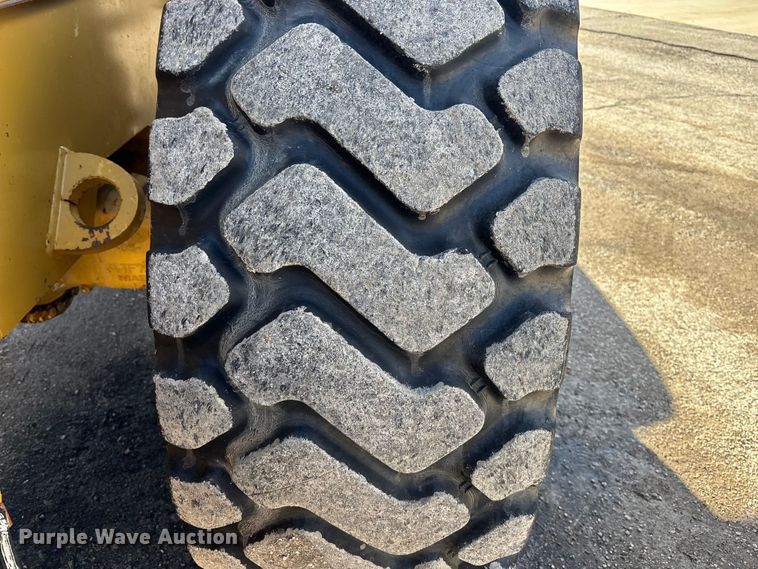 image for item DK0201 2004 Caterpillar IT38G wheel loader