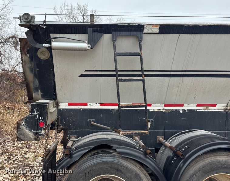 image for item DK0212 2006 Trail King Olb 236 live bottom trailer