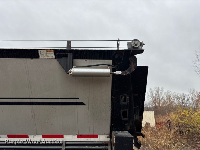 image for item DK0212 2006 Trail King Olb 236 live bottom trailer