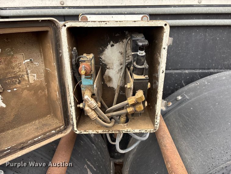 image for item DK0212 2006 Trail King Olb 236 live bottom trailer