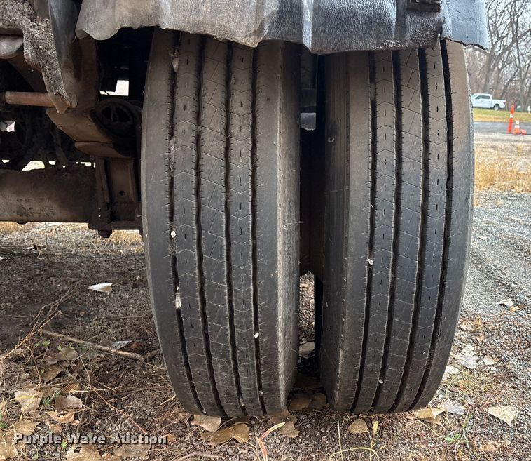 image for item DK0212 2006 Trail King Olb 236 live bottom trailer