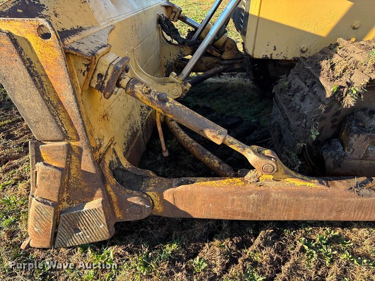 image for item DK0213 1996 John Deere 850 C dozer