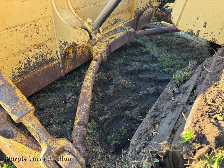 image for item DK0213 1996 John Deere 850 C dozer