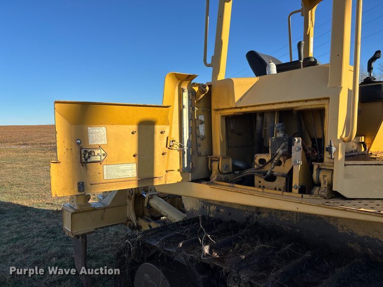 image for item DK0213 1996 John Deere 850 C dozer