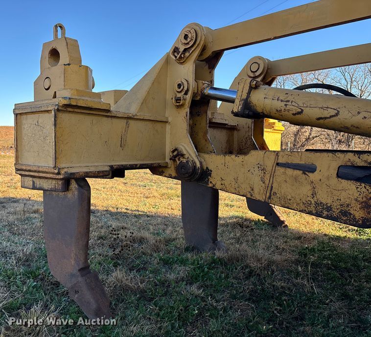 image for item DK0213 1996 John Deere 850 C dozer