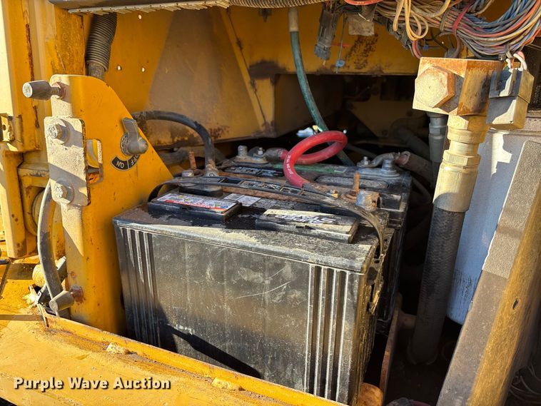 image for item DK0213 1996 John Deere 850 C dozer