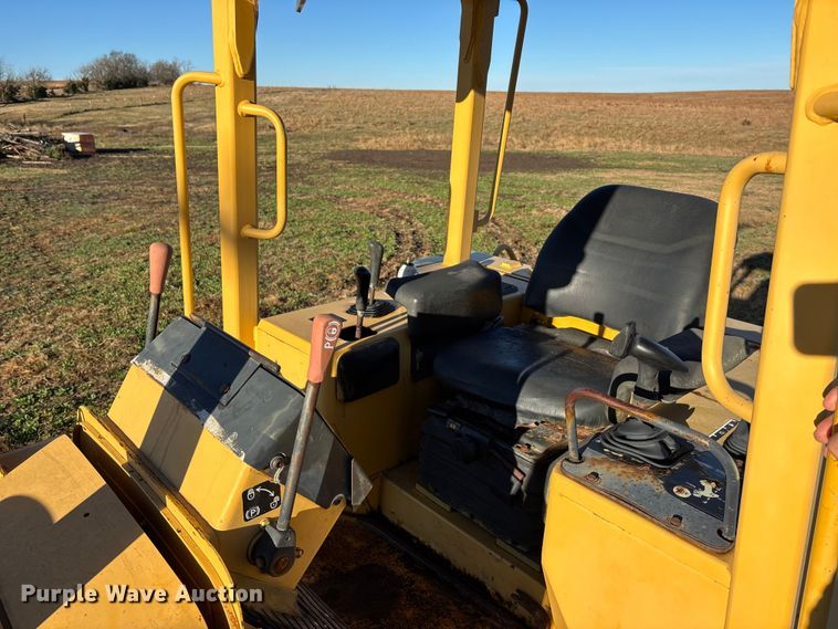 image for item DK0213 1996 John Deere 850 C dozer