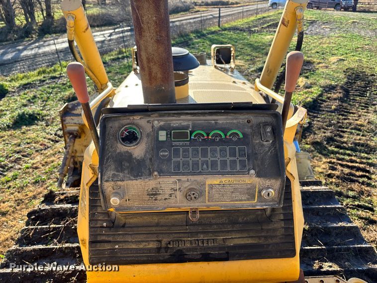 image for item DK0213 1996 John Deere 850 C dozer