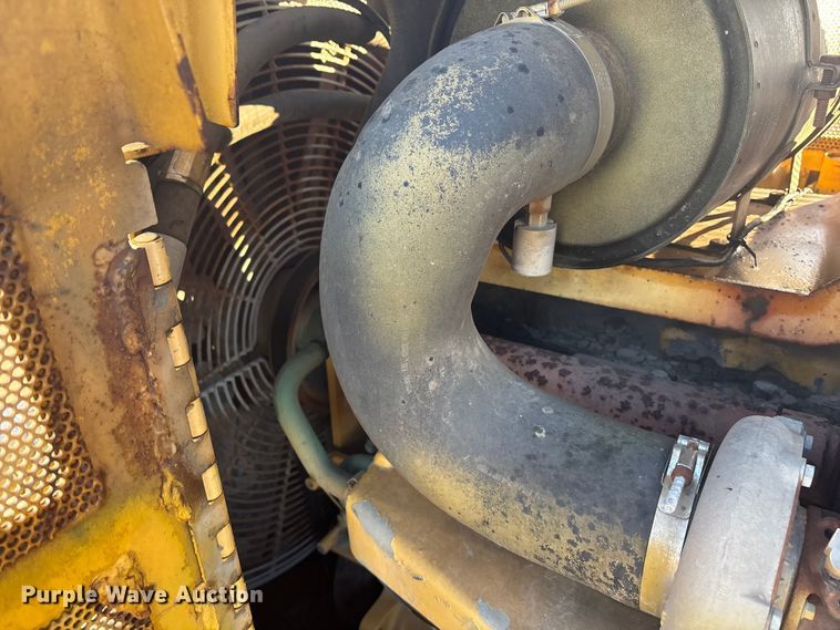 image for item DK0213 1996 John Deere 850 C dozer