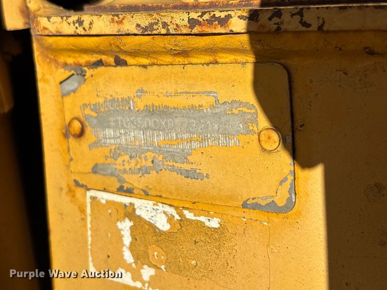 image for item DK0213 1996 John Deere 850 C dozer