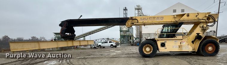 image for item DK0222 1998 Hyster RS46-35CH reach stacker