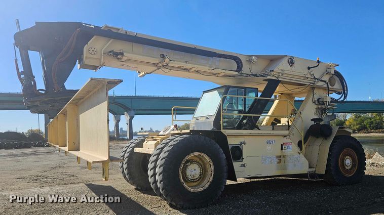 image for item DK0222 1998 Hyster RS46-35CH reach stacker