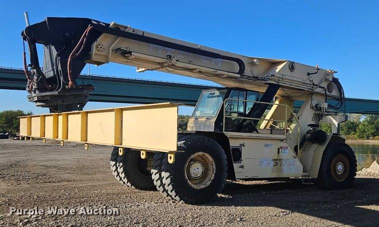 image for item DK0222 1998 Hyster RS46-35CH reach stacker